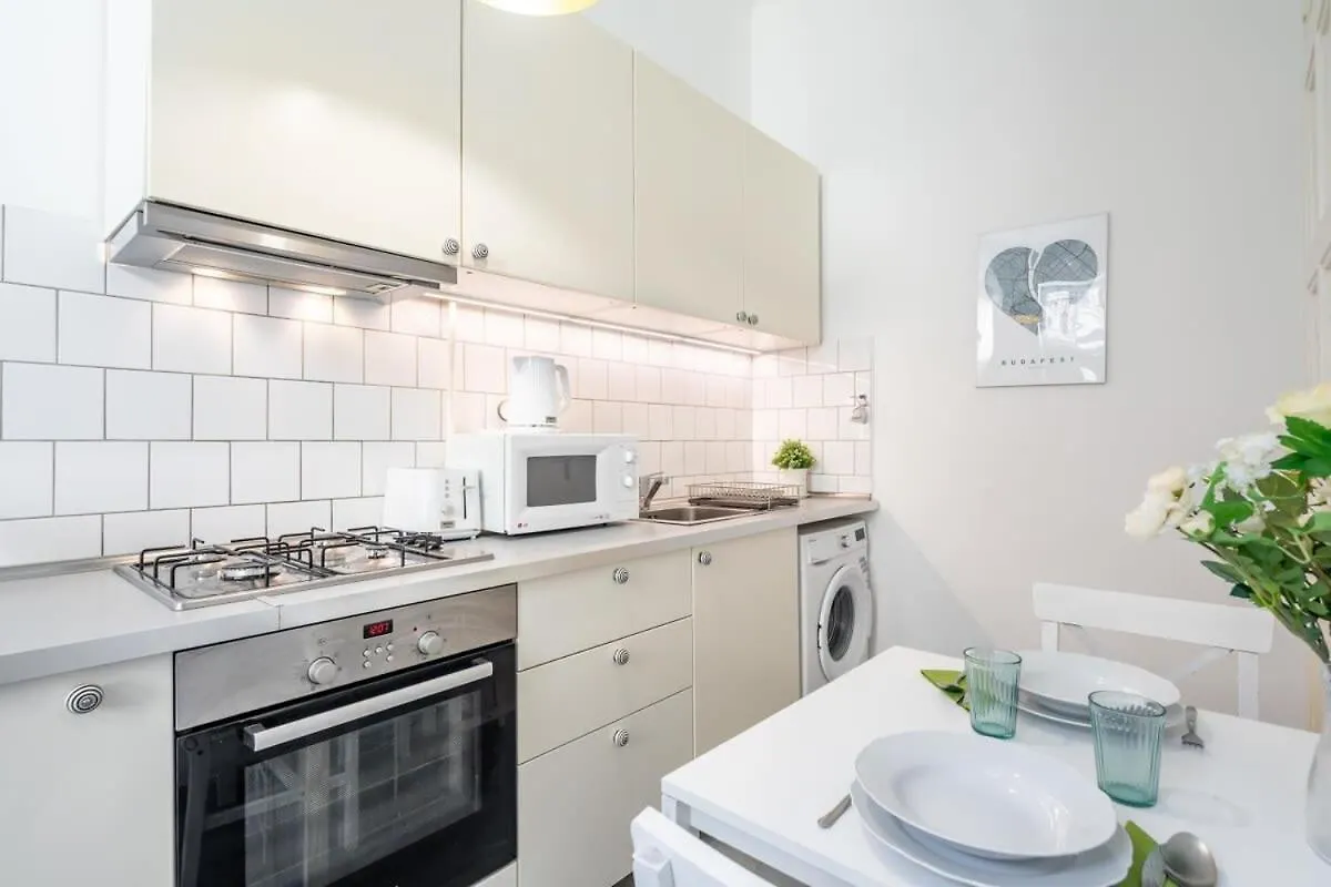 Lovely & Cozy Home With A C Budapest